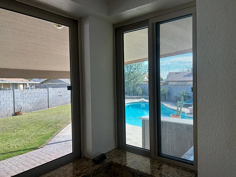 6916 W Georgia Ave — Photo 11