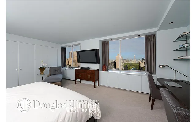Sold by Douglas Elliman | media 5