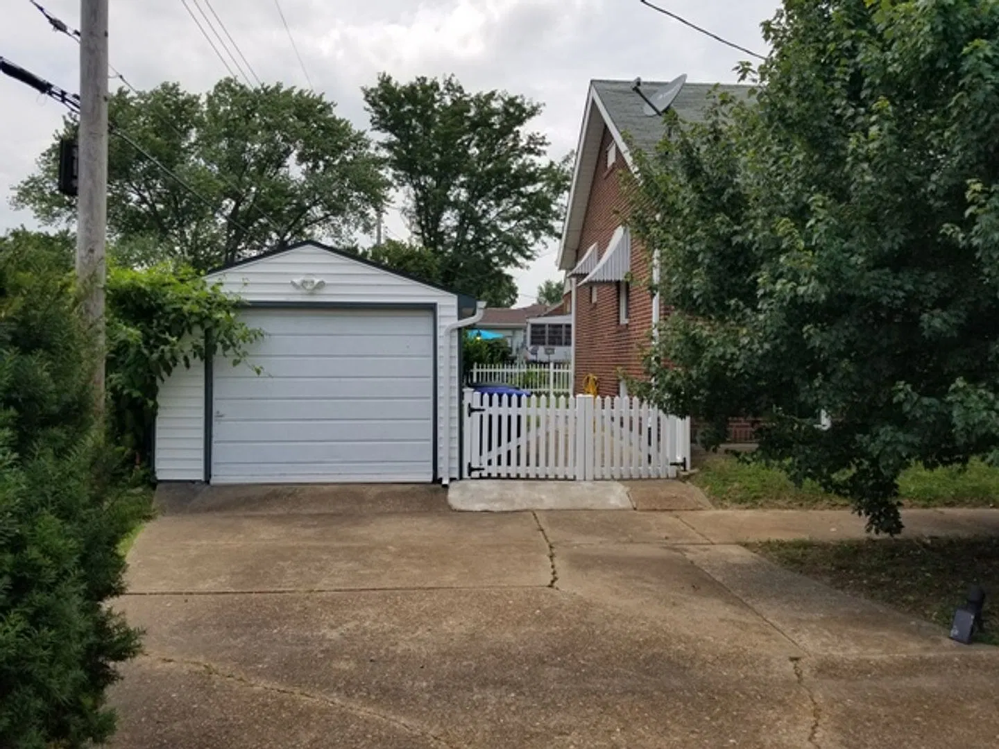 Nice House For Rent in Princeton Heights — Photo 3