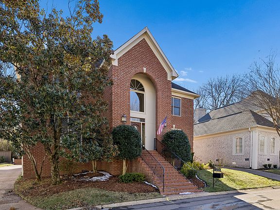 3rd image of 113 Abbeywood Dr