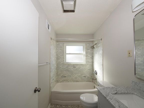 4th image of 3825 Range Line Rd