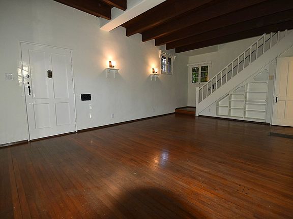 5th image of 1008 S Orange Grove Ave #17564908