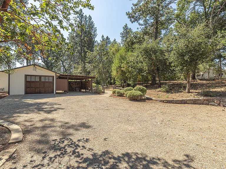 525 Keyes Ave — Photo 45