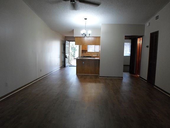 5th image of 2105 Dunes Way Dr W