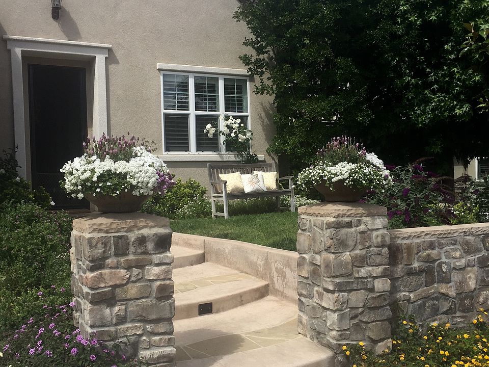 1st image of 1033 Brightwood Dr