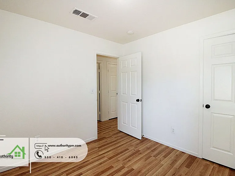 19531 Prospect Peak Ct #B — Photo 17