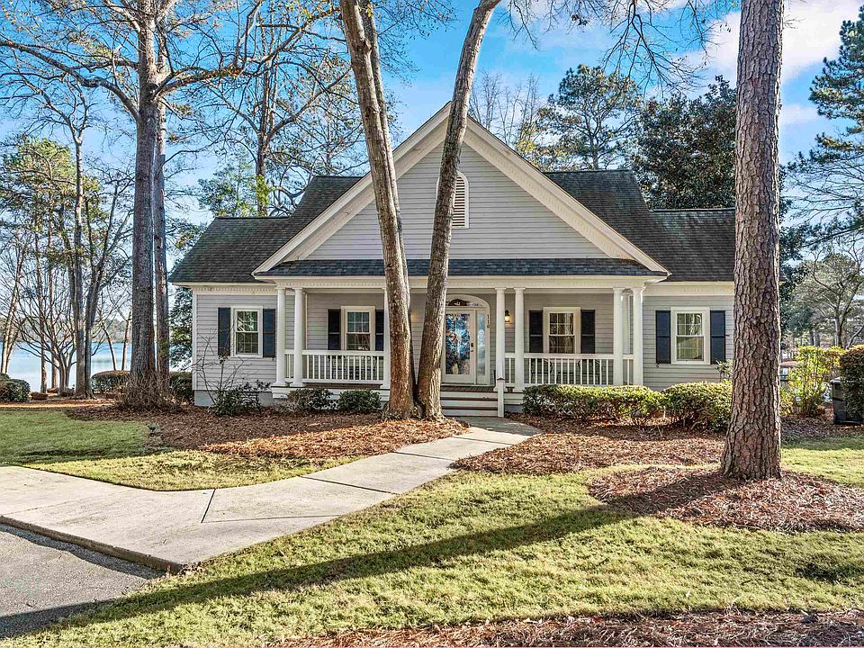 1st image of 110 Seven Oaks Ct