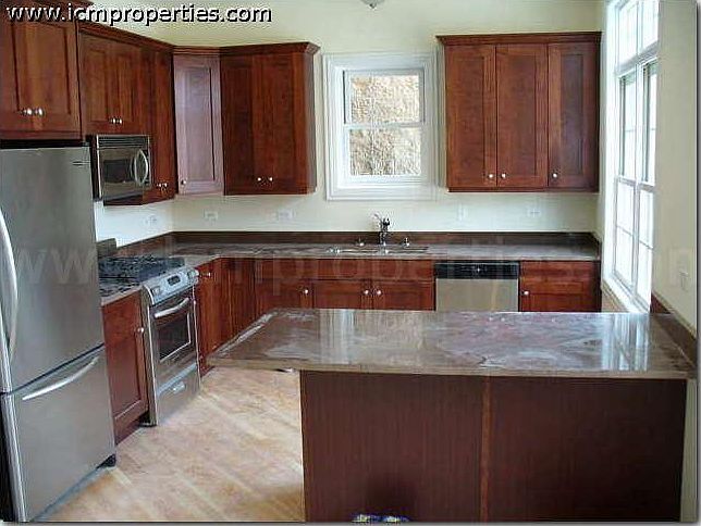 1st image of 2929 N Southport Ave #3L