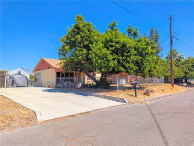 7423 Lankershim Ave, Highland, CA, 92346