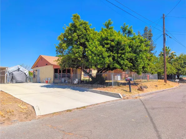 7423 Lankershim Ave, Highland, CA 92346