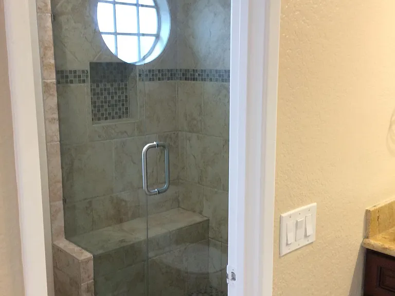 Master walk in shower