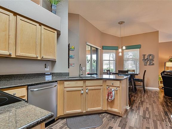 4th image of 10008 Cannon Dr