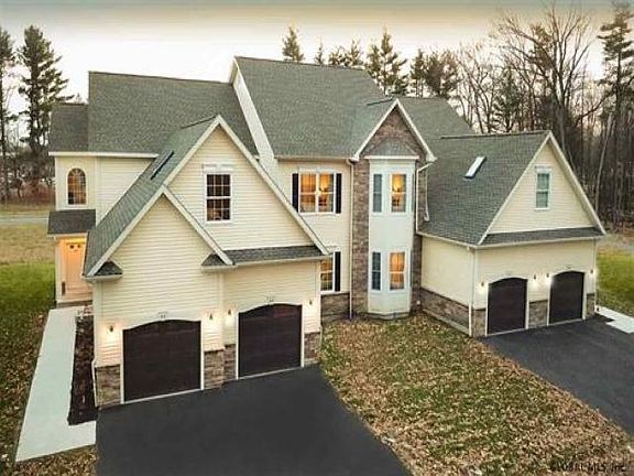 5th image of 48 Anthony Dr