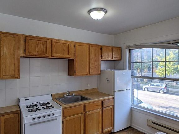 3rd image of 2604 N Sawyer Ave #1BWW