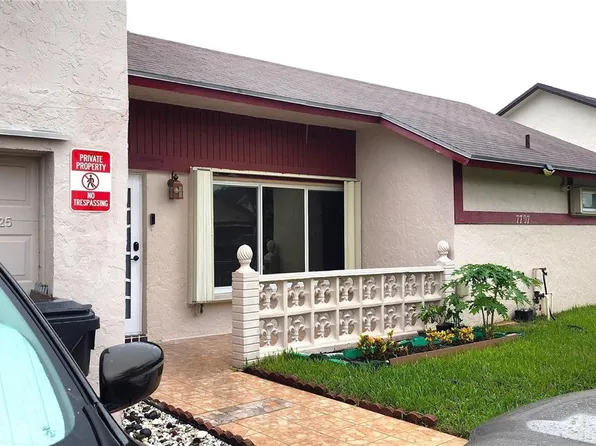 7707 SW 8th St, Pompano Beach, FL 33068