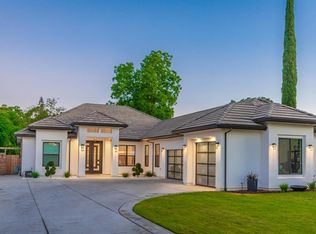 5210 Engle Rd, Carmichael, CA 95608