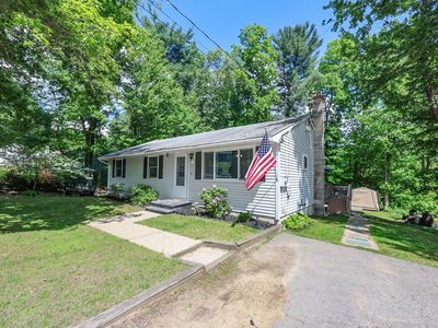 9 Sesame St, Raymond, NH, 03077