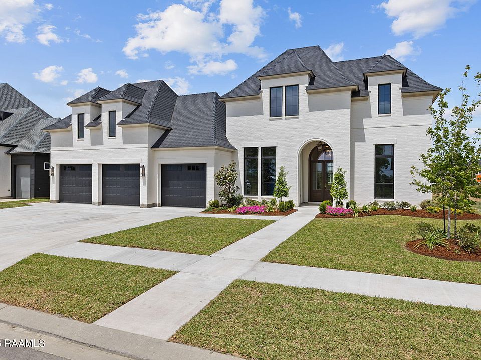 1st image of 208 Sabal Bend Dr