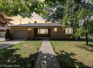 5906 Westpoint St, Taylor, MI 48180