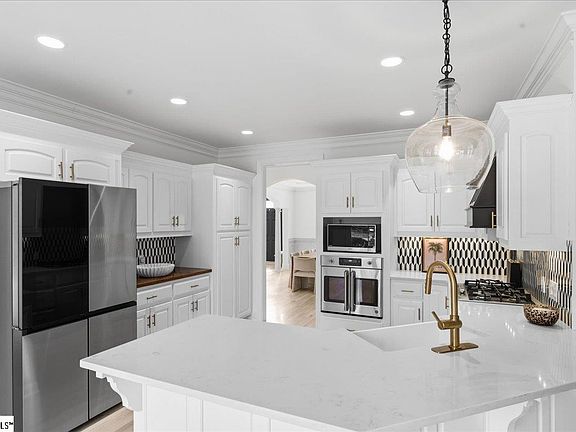 4th image of 3 Bailey Knoll Ct