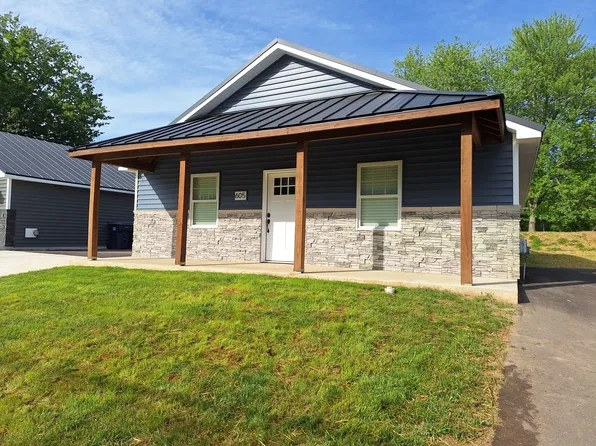 605 McClellan St, Warsaw, IN 46580
