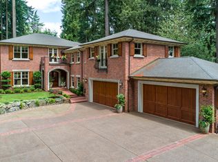 1075 Chandler Rd, Lake Oswego, OR 97034