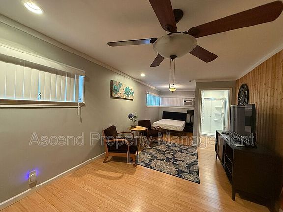 5th image of 47 Shirley Dr
