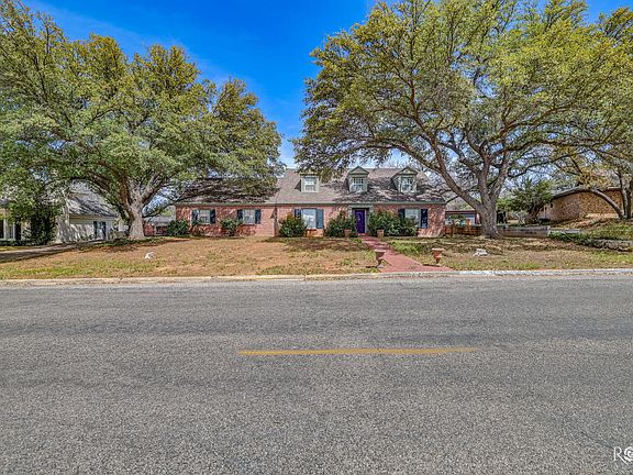 2nd image of 2302 Sul Ross St