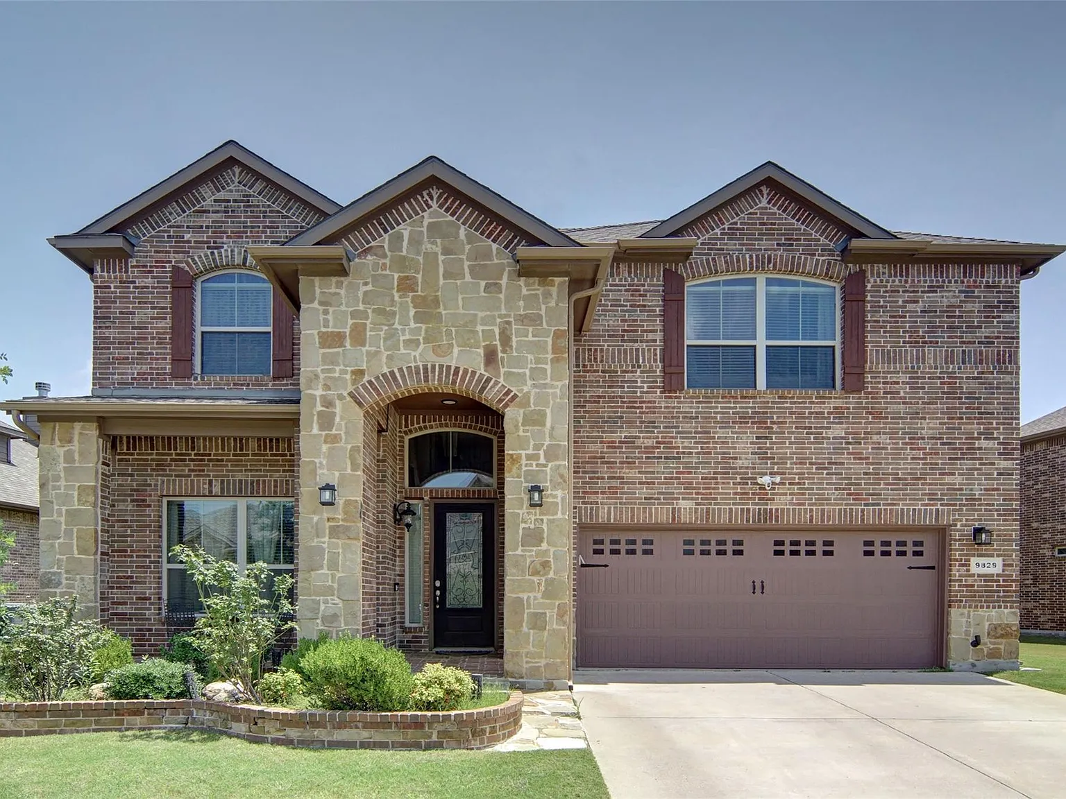 4 bed, 2846 sqft, $3,700 — Photo 1