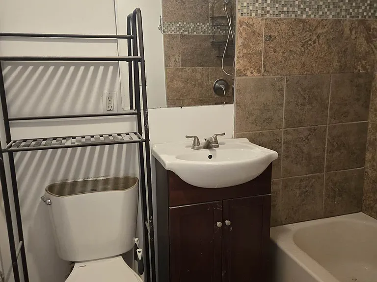 2038 N Carlisle St #A — Photo 2