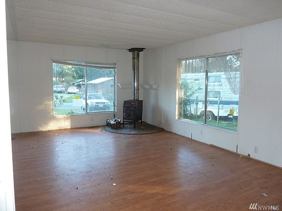 2nd image of 1356 Pilchuck Dr