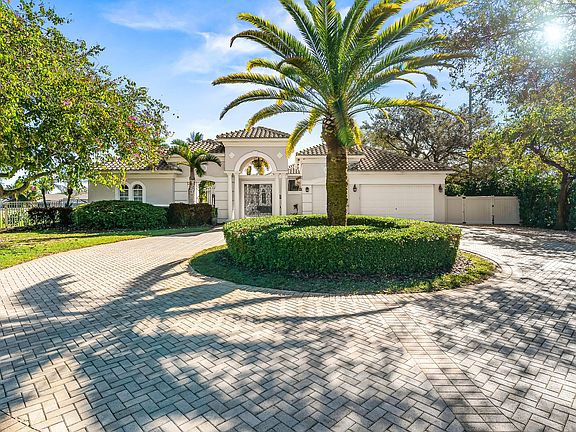 2nd image of 4413 Cycad Lane