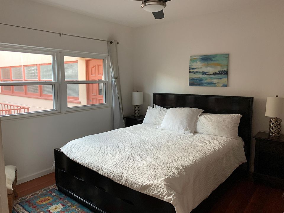 712 Cedar Apt 17 Bedroom 1