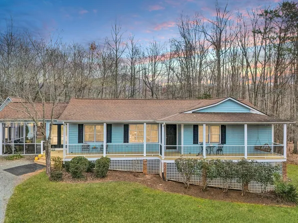 42 Bull Run Trl, Penhook, VA 24137