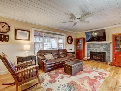 1031 Stockton Ave, South Lake Tahoe, CA, 96150