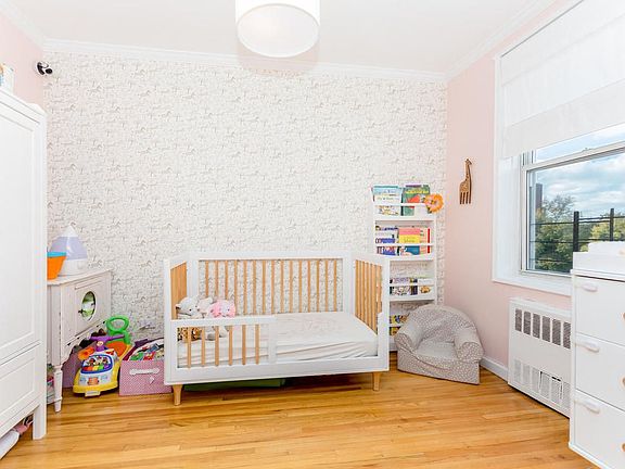 5th image of 601 Kappock St APT 6D