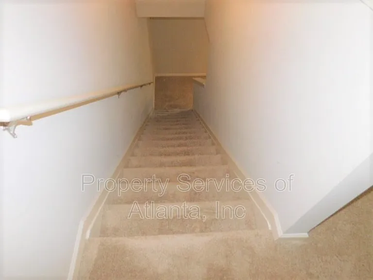 2633 Parrish Ct — Photo 8
