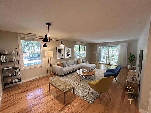 2nd image of 25 Holly Ln