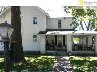 300 SW 10th St, Blue Springs, MO 64015