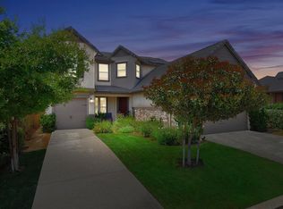 1652 N Broadbent Ln, Clovis, CA