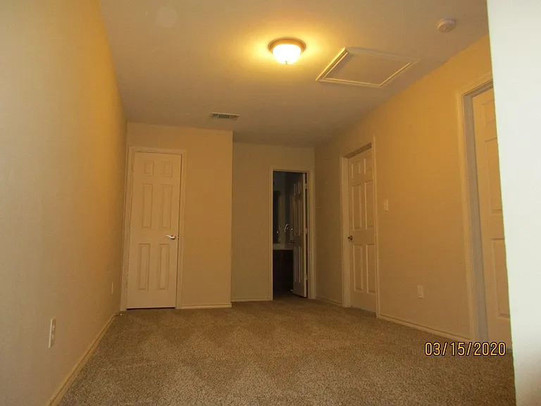 908 Parkplace Rdg — Photo 9