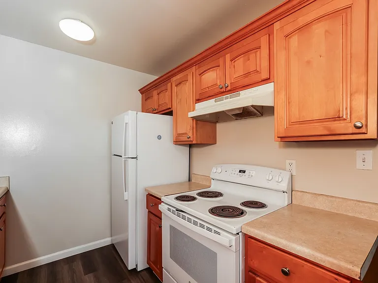 5851 Vallejo St #B — Photo 13