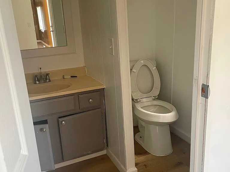 1303 Genoveva Ln — Photo 8