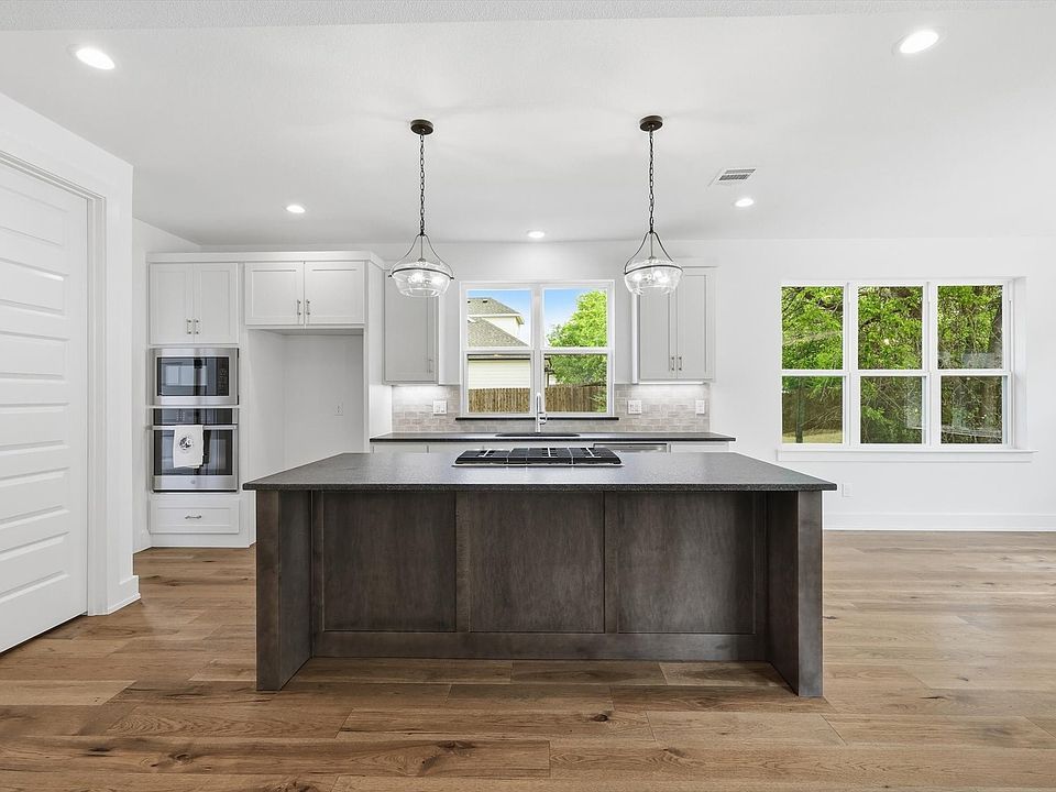 1st image of 216 Village Way