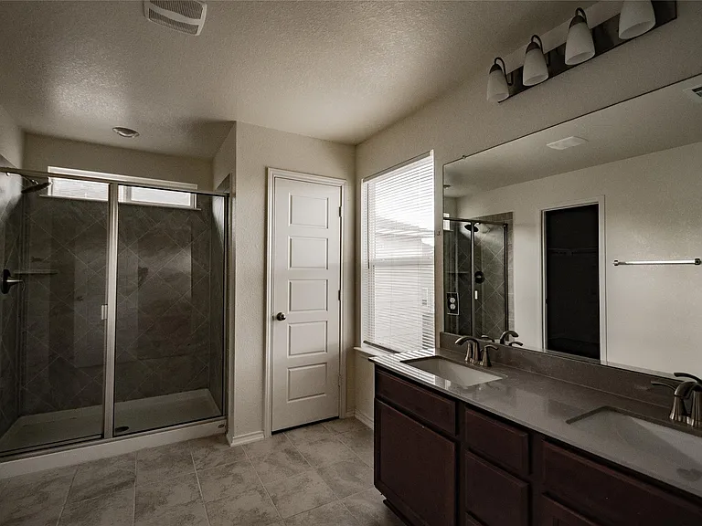 6412 Carriage Pines Dr — Photo 24