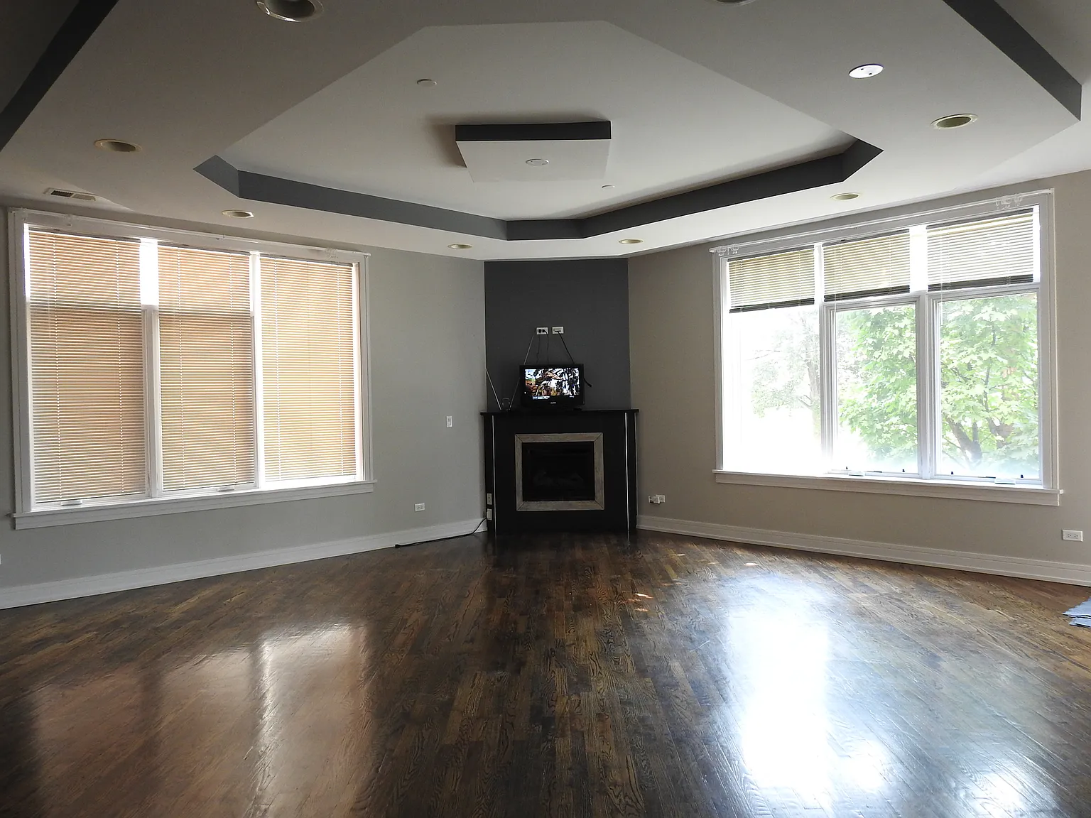 6456 S Woodlawn Ave — Photo 4