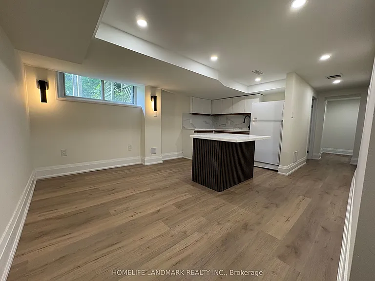 73 Berkinshaw Cres — Photo 13