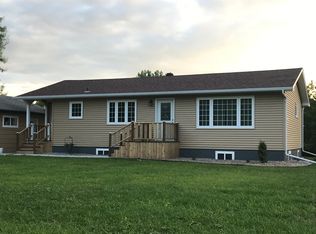 600 Oldham Ave, Manvel, ND 58256