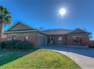 604 4th St, Marble Falls, TX 78654