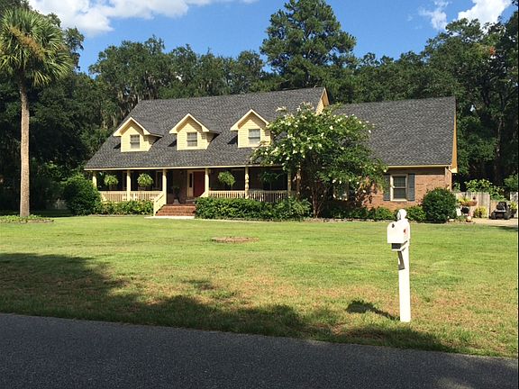 2nd image of 107 Mackay Dr